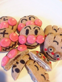 子供が喜ぶチョコ入りアンパンマンクッキー-レシピのメイン写真
