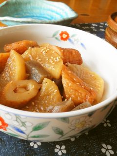 簡単☆大根とイカ天と蒟蒻の煮物-レシピのメイン写真