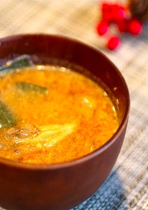 舞茸と崩し豆腐のすりゴマ豆乳味噌汁-レシピのメイン写真