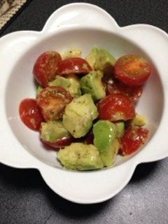 簡単アボカドサラダ-レシピのメイン写真