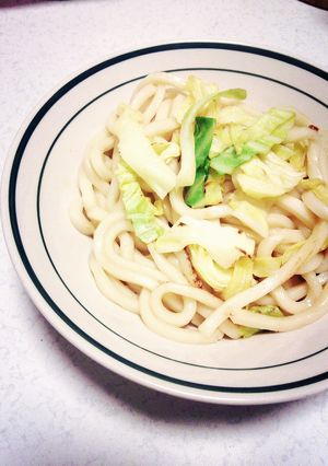材料３つ！誰でもできる簡単焼きうどん！-レシピのメイン写真