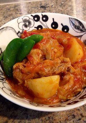 ストウブで鶏モモ肉とキャベツのトマト煮♡-レシピのメイン写真