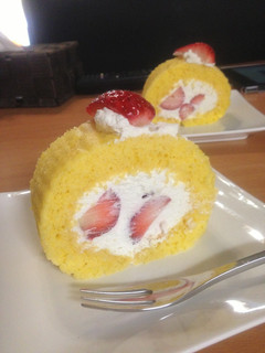 ふわふわロールケーキ-レシピのメイン写真