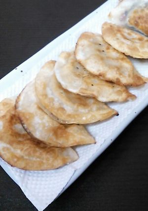 麻婆豆腐をリメイク！簡単！揚げ焼き餃子☆-レシピのメイン写真