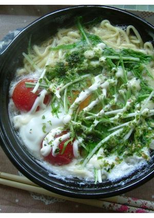 サラダのようなマヨ玉あつあつラーメン鍋♪-レシピのメイン写真