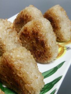 簡単!白だしで焼おにぎり♪-レシピのメイン写真