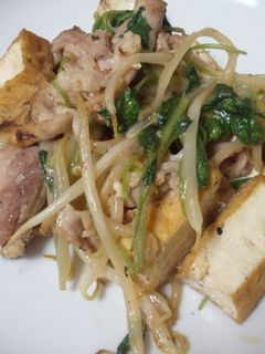 ☆三つ葉と豚肉と厚揚げのオイマヨ炒め☆-レシピのメイン写真
