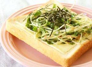 貝割れ大根とチーズの和風オープンサンド-レシピのメイン写真