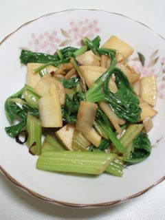 セロリの葉っぱとタケノコのピリ辛炒め-レシピのメイン写真