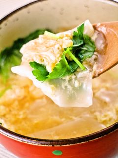 プチッと鍋で♡雲呑の皮のちゅるるんスープ-レシピのメイン写真