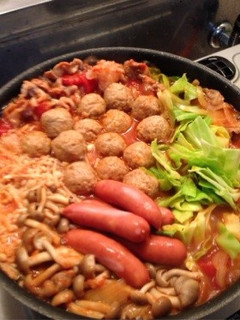 保守派の鍋奉行にも!トマト缶でトマト鍋-レシピのメイン写真