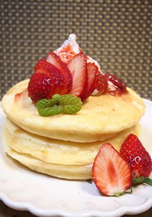 HMでいちごソースのホットケーキ-レシピのメイン写真