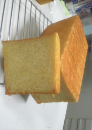 我が家の:*･ﾟ(*ゝ∀・)｡食パン:-レシピのメイン写真