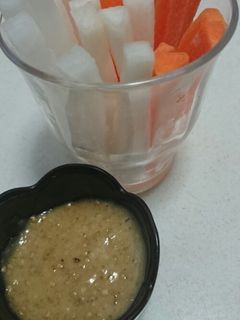 簡単! 野菜スティックにごま味噌ディップ-レシピのメイン写真