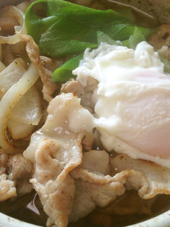 簡単!豚肉と温玉うどん-レシピのメイン写真