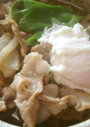 簡単！豚肉と温玉うどん-レシピのメイン写真