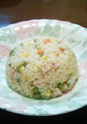炊飯器にお任せ！簡単チキンピラフ♡-レシピのメイン写真