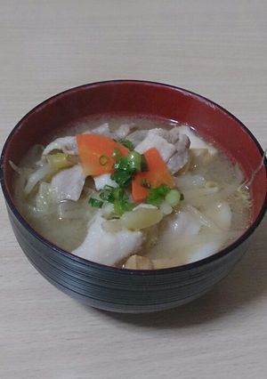 冷蔵庫のお助け!!野菜たっぷり豚汁♥-レシピのメイン写真