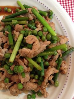 カンタン!ニンニクの芽と豚肉の炒め物-レシピのメイン写真