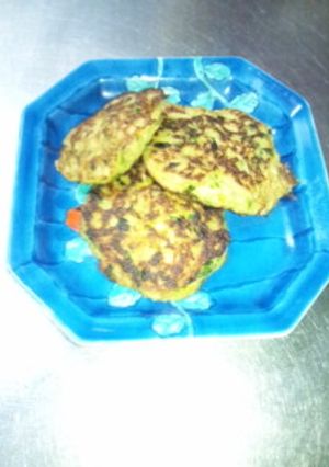 残り物アレンジ　餃子の具のお焼き-レシピのメイン写真