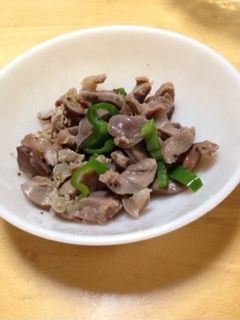 砂肝とピーマンの酒蒸し-レシピのメイン写真
