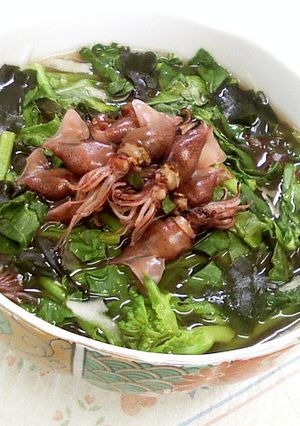ホタルイカ・菜花・海藻で春の食べるスープ-レシピのメイン写真