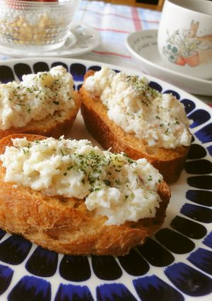 鯖缶サラダのオープンサンド-レシピのメイン写真