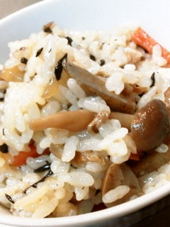おふくろの味♪簡単☆混ぜご飯-レシピのメイン写真