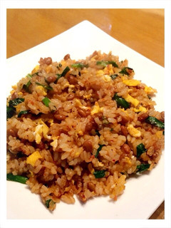 ピリ辛!ニラ納豆炒飯-レシピのメイン写真