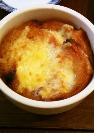 冬定番の幸せ味☆オニオングラタンスープ-レシピのメイン写真