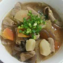 รูปของ 我が家の定番モツ煮★