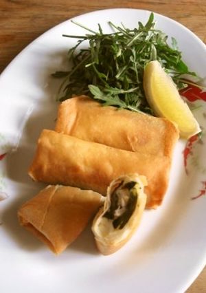 カニカマ＆クリチ＆韓国海苔の揚げ春巻き-レシピのメイン写真