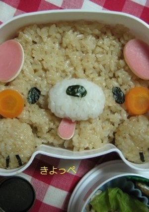 クマ型弁当deひょっこりワンワン-レシピのメイン写真