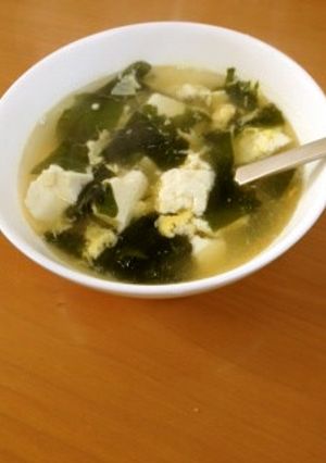 プチッと速攻!我が家の新定番わかめスープ-レシピのメイン写真