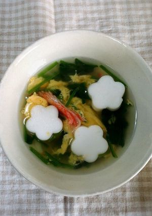 春はもうすぐ!お花のはんぺんスープ-レシピのメイン写真