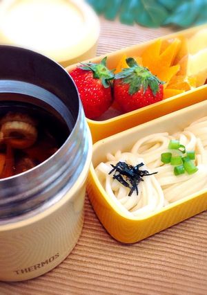 スープジャーで温かい♡うどんのお弁当-レシピのメイン写真