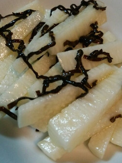 簡単おつまみ★長いもとオリーブ油ウマッ-レシピのメイン写真