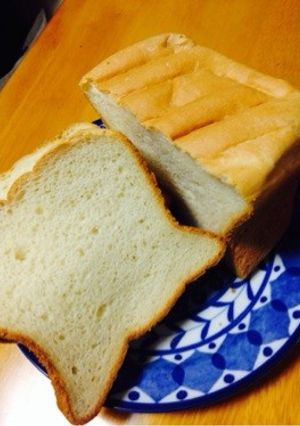 HB☆生クリーム入り☆米粉パン☆-レシピのメイン写真