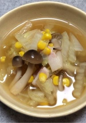 簡単節約☆白菜としめじベーコンスープ☆-レシピのメイン写真