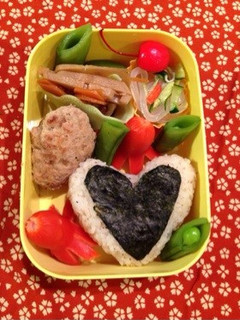 簡単 ハートおにぎり キャラ弁-レシピのメイン写真