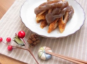 《 お弁当常備菜 》蒟蒻とちくわの炒め煮-レシピのメイン写真