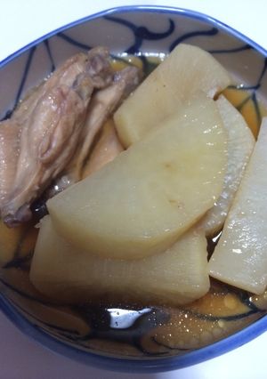 出汁がおいしい手羽中と大根の煮物-レシピのメイン写真