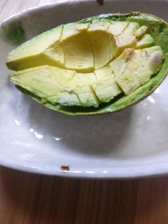 アボガドのグリル焼き(塩)-レシピのメイン写真
