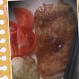 鶏肉の特製梅ソースがけ*