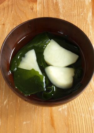 じゃがいもとわかめのすまし汁-レシピのメイン写真