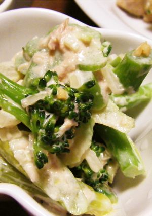 つぼみ野菜❁ナッツマヨサラダ-レシピのメイン写真
