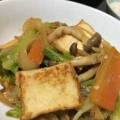รูปของ 厚揚げとたっぷり野菜の味噌炒め♪