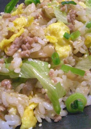 無言で食べちゃう♪ザーサイチャーハン-レシピのメイン写真