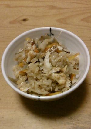 片手鍋で炊き込みご飯 鯛とゴボウ-レシピのメイン写真
