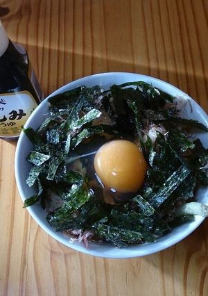 ワサビとたまり醤油が決め手の卵かけご飯♪-レシピのメイン写真